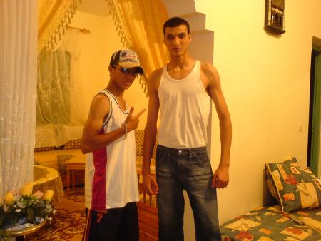avec un autre cousin
